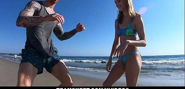  The Surf Lessons For Big Ass Slut End Up With Huge Load In Her Pussy